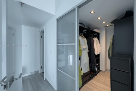 Copropriété à louer à Miami, Floride: 2 chambres, 95.6 m2 № 2386888 - photo 14
