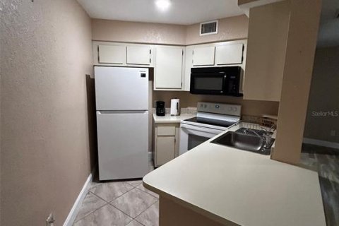 Condo in Orlando, Florida, 1 bedroom  № 1535096 - photo 20