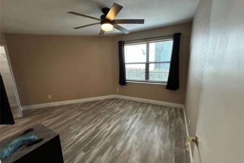 Condo in Orlando, Florida, 1 bedroom  № 1535096 - photo 4