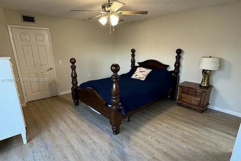 Touwnhouse à vendre à West Palm Beach, Floride: 2 chambres, 114.83 m2 № 2081317 - photo 17