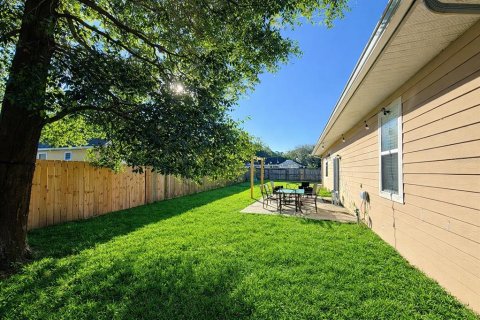 House in Newberry, Florida 4 bedrooms, 136.01 sq.m. № 2341901 - photo 19