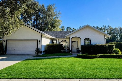 House in Newberry, Florida 4 bedrooms, 136.01 sq.m. № 2341901