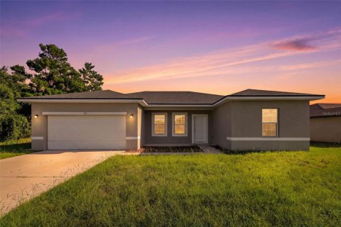 Villa ou maison à vendre à Poinciana, Floride: 4 chambres, 146.6 m2 № 2238046 - photo 2