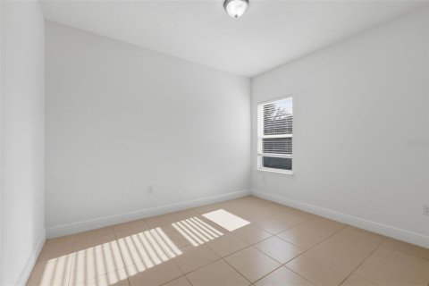 Villa ou maison à vendre à Poinciana, Floride: 4 chambres, 146.6 m2 № 2238046 - photo 19