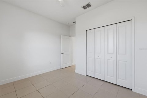 Villa ou maison à vendre à Poinciana, Floride: 4 chambres, 146.6 m2 № 2238046 - photo 16
