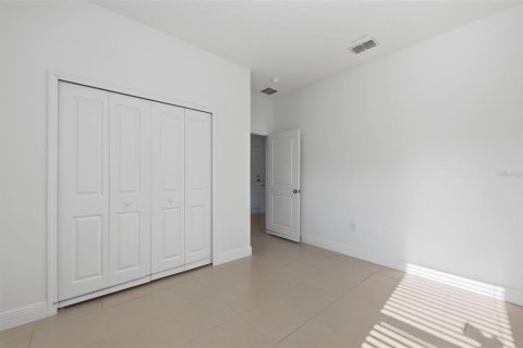 Villa ou maison à vendre à Poinciana, Floride: 4 chambres, 146.6 m2 № 2238046 - photo 21
