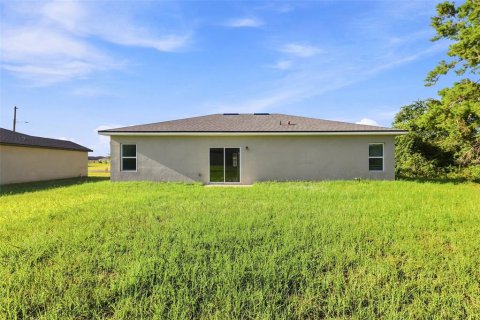 Villa ou maison à vendre à Poinciana, Floride: 4 chambres, 146.6 m2 № 2238046 - photo 30