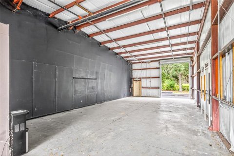 Immobilier commercial à louer à Groveland, Floride: 2770.35 m2 № 2105192 - photo 5