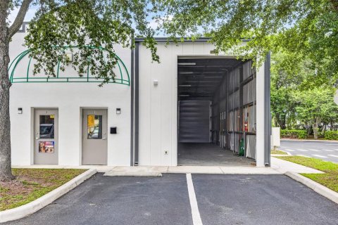 Immobilier commercial à louer à Groveland, Floride: 2770.35 m2 № 2105192 - photo 2