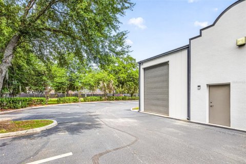 Immobilier commercial à louer à Groveland, Floride: 2770.35 m2 № 2105192 - photo 21
