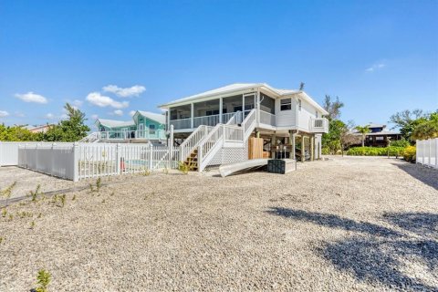 House in Placida, Florida 3 bedrooms, 134.34 sq.m. № 2108090 - photo 29