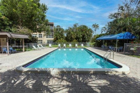 Copropriété à vendre à Davie, Floride: 1 chambre, 60.76 m2 № 2045460 - photo 14