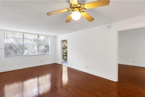 Copropriété à vendre à Davie, Floride: 1 chambre, 60.76 m2 № 2045460 - photo 9