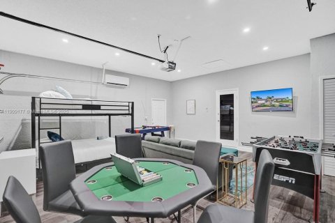 Купить виллу или дом в Дирфилд-Бич, Флорида 5 спален, 242.85м2, № 1964491 - фото 19