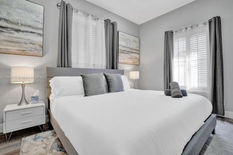 Купить виллу или дом в Дирфилд-Бич, Флорида 5 спален, 242.85м2, № 1964491 - фото 29