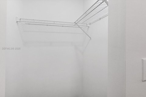 Townhouse in Miami, Florida 2 bedrooms, 79.15 sq.m. № 2000960 - photo 27