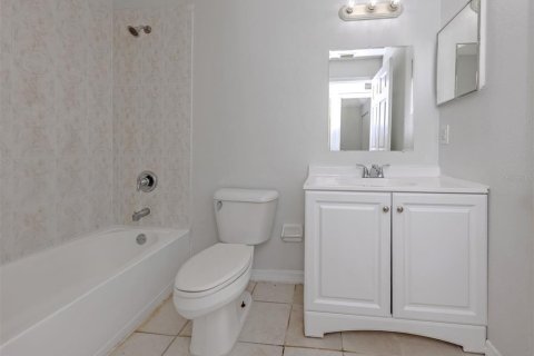 Commercial property in Bradenton, Florida 8 bedrooms, 256.04 sq.m. № 2095781 - photo 28