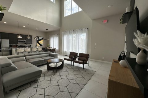 Condo in Kissimmee, Florida, 5 bedrooms  № 1990493 - photo 8