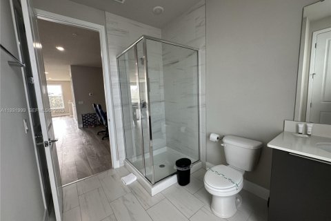 Condo in Kissimmee, Florida, 5 bedrooms  № 1990493 - photo 10