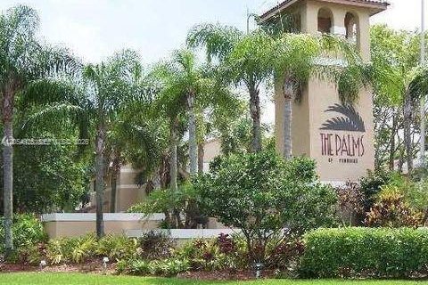 Condo in Pembroke Pines, Florida, 2 bedrooms  № 2251877 - photo 15