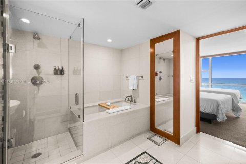 Condominio en venta en Miami Beach, Florida, 2 dormitorios, 109.72 m2 № 2082699 - foto 15