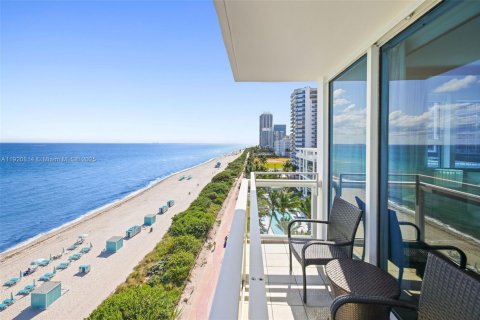 Condominio en venta en Miami Beach, Florida, 2 dormitorios, 109.72 m2 № 2082699 - foto 11