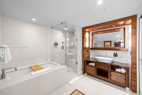 Condominio en venta en Miami Beach, Florida, 2 dormitorios, 109.72 m2 № 2082699 - foto 9