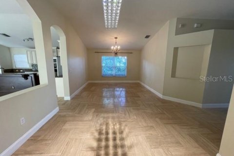 Casa en alquiler en Tampa, Florida, 4 dormitorios, 197.88 m2 № 1770889 - foto 4