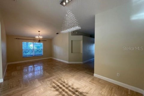 Casa en alquiler en Tampa, Florida, 4 dormitorios, 197.88 m2 № 1770889 - foto 16