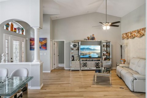 Villa ou maison à vendre à Leesburg, Floride: 3 chambres, 184.5 m2 № 2350346 - photo 5