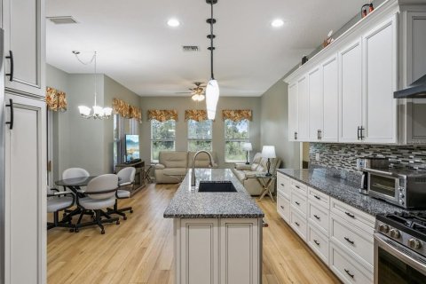 Villa ou maison à vendre à Leesburg, Floride: 3 chambres, 184.5 m2 № 2350346 - photo 12