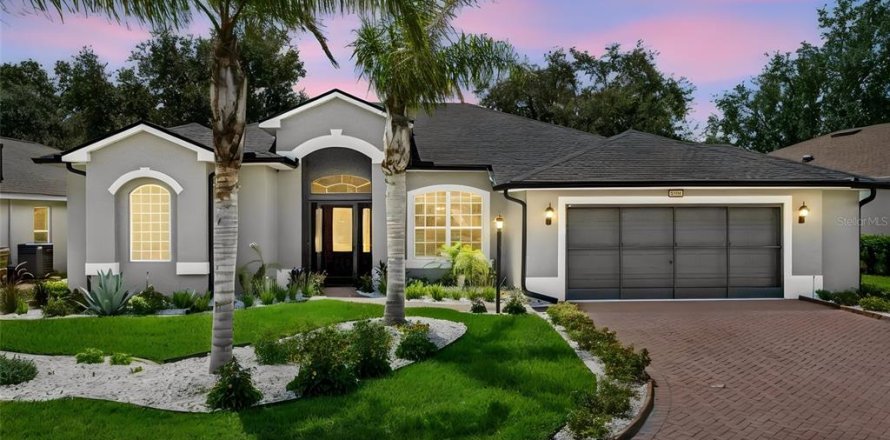 Villa ou maison à Leesburg, Floride 3 chambres, 184.5 m2 № 2350346