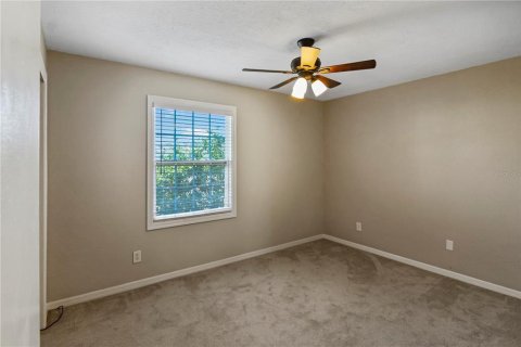 Copropriété à vendre à Tampa, Floride: 2 chambres, 85.84 m2 № 1775094 - photo 12