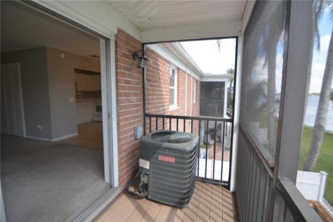 Copropriété à vendre à Tampa, Floride: 2 chambres, 85.84 m2 № 1775094 - photo 25