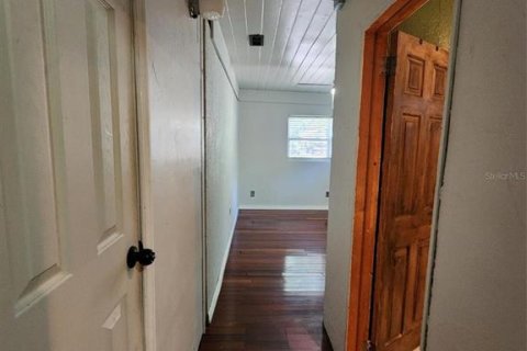 House in Largo, Florida 3 bedrooms, 115.2 sq.m. № 2095714 - photo 18