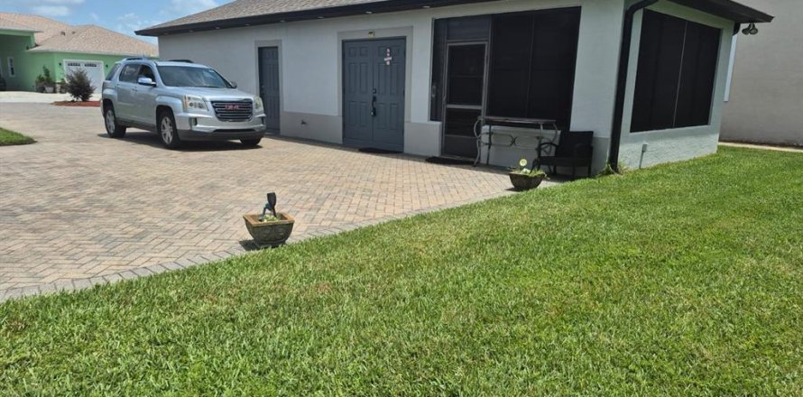 Casa en Polk City, Florida 1 dormitorio, 42.74 m2 № 2198967