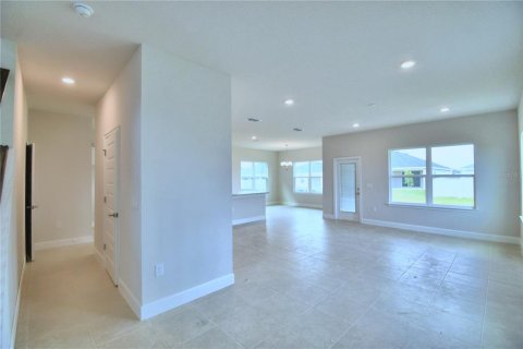 Casa en venta en Winter Haven, Florida, 4 dormitorios, 223.43 m2 № 915080 - foto 5