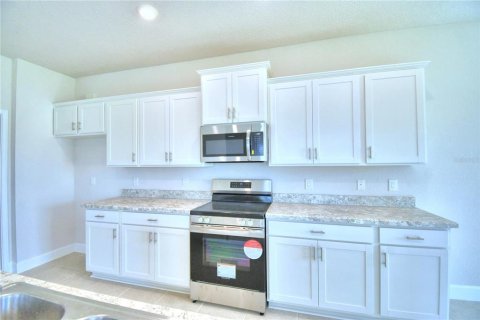 Casa en venta en Winter Haven, Florida, 4 dormitorios, 223.43 m2 № 915080 - foto 12