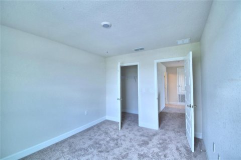 Casa en venta en Winter Haven, Florida, 4 dormitorios, 223.43 m2 № 915080 - foto 25