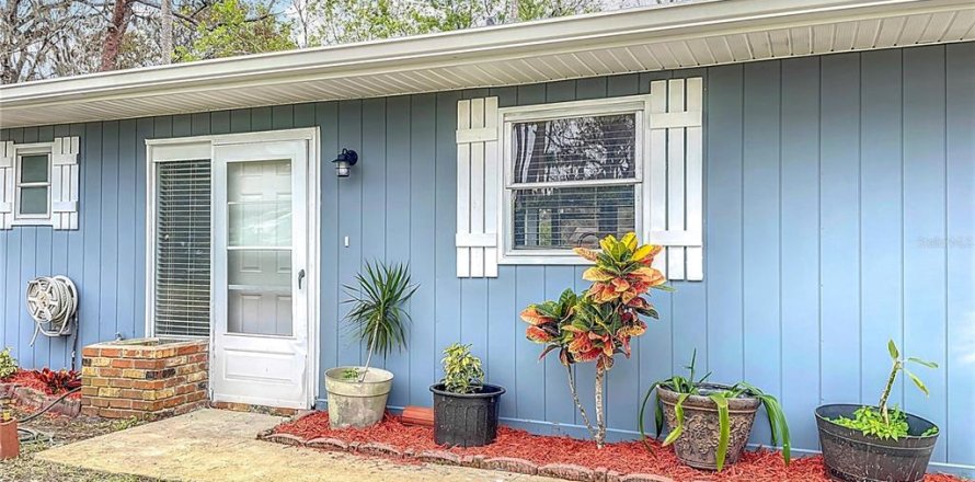 House in Port Orange, Florida 3 bedrooms, 115.94 sq.m. № 2222978