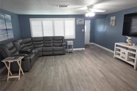 Casa en venta en Hernando Beach, Florida, 3 dormitorios, 153.47 m2 № 1805803 - foto 12