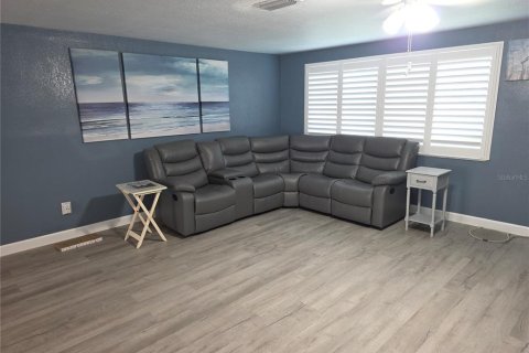 Casa en venta en Hernando Beach, Florida, 3 dormitorios, 153.47 m2 № 1805803 - foto 13
