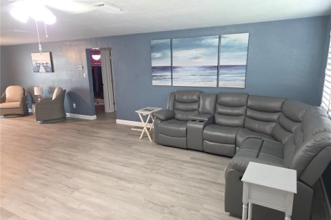 Casa en venta en Hernando Beach, Florida, 3 dormitorios, 153.47 m2 № 1805803 - foto 14