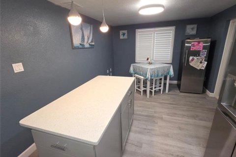 Casa en venta en Hernando Beach, Florida, 3 dormitorios, 153.47 m2 № 1805803 - foto 9