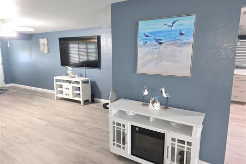 Casa en venta en Hernando Beach, Florida, 3 dormitorios, 153.47 m2 № 1805803 - foto 17