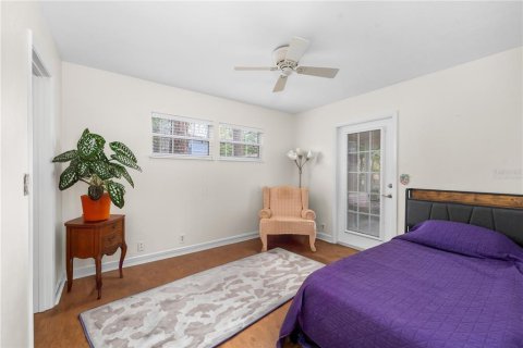 House in Gainesville, Florida 2 bedrooms, 107.02 sq.m. № 2106624 - photo 13