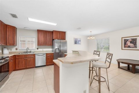 House in Gainesville, Florida 2 bedrooms, 107.02 sq.m. № 2106624 - photo 5