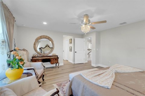 House in Clermont, Florida 4 bedrooms, 298.22 sq.m. № 2203317 - photo 23