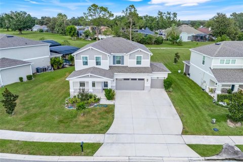 House in Clermont, Florida 4 bedrooms, 298.22 sq.m. № 2203317 - photo 8