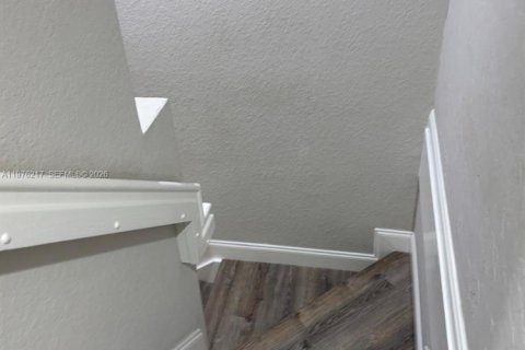 Touwnhouse à louer à Homestead, Floride: 3 chambres, 146.79 m2 № 2040464 - photo 25